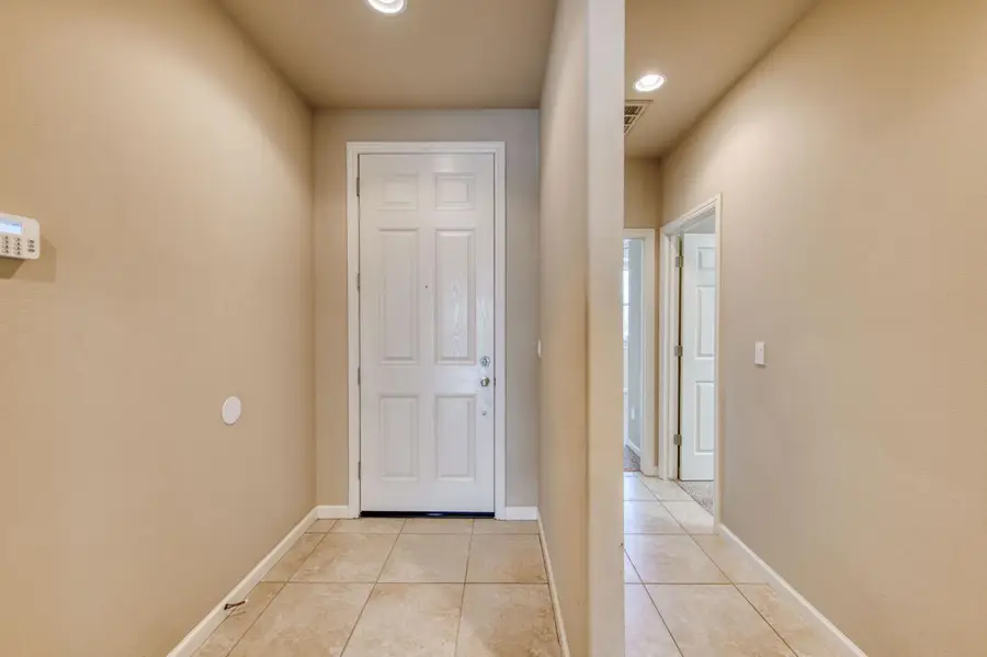 3460 Griffith Avenue, Clovis, CA 93619 - Image #3