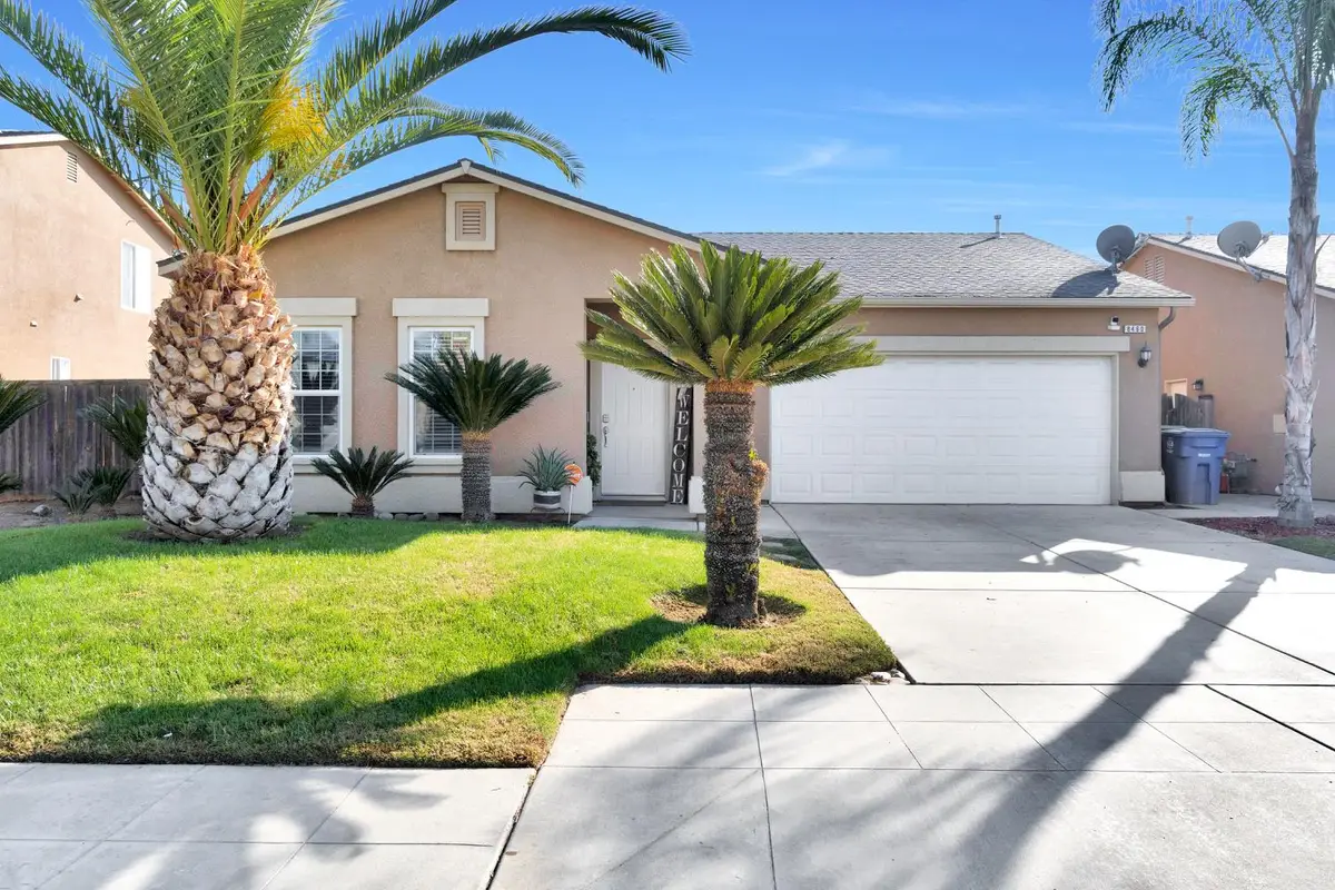 8460 Foothill Avenue, Parlier, CA 93648 - Image #1