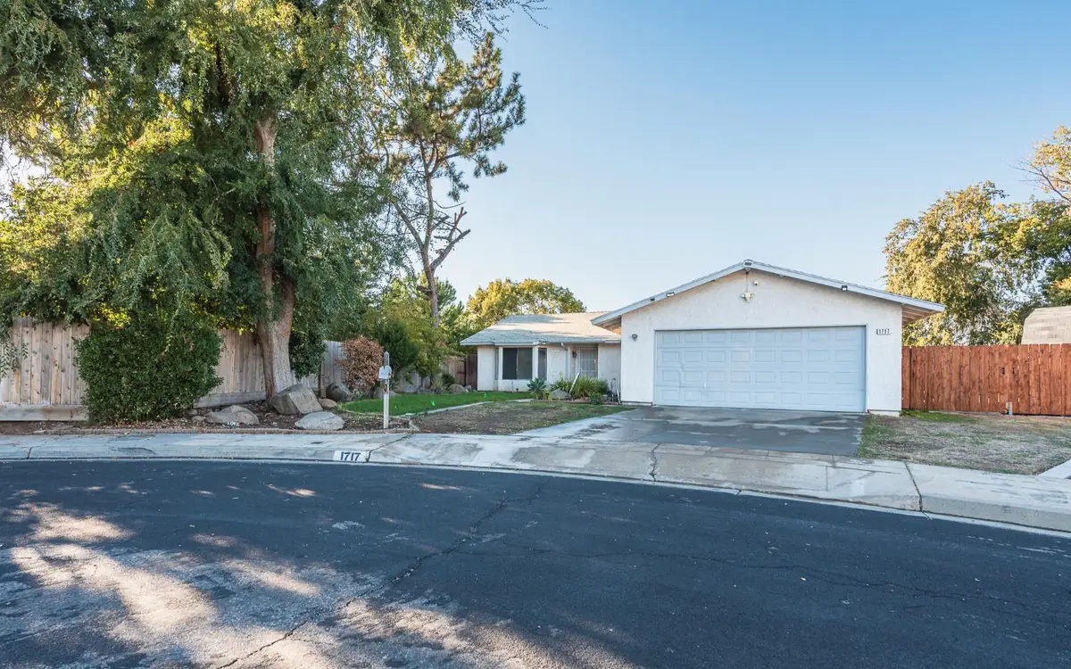 1717 Swift Avenue, Clovis, CA 93611 - Image #1
