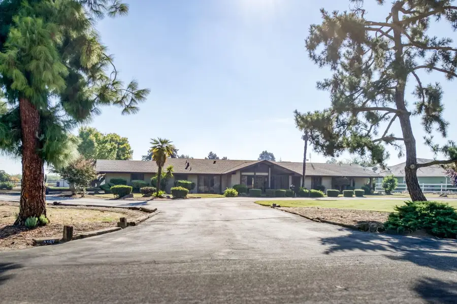 3167 W Kearney Boulevard, Fresno, CA 93706 - Image #2