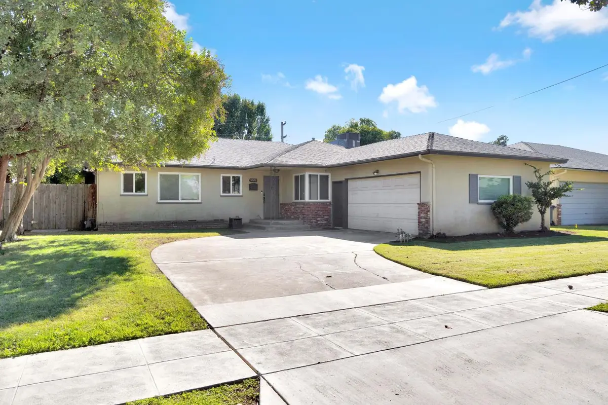 3508 E Norwich Avenue, Fresno, CA 93727 - Image #1