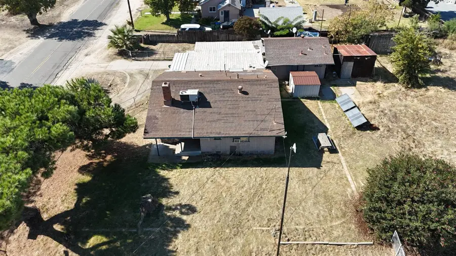 256 W Clayton Avenue, Fresno, CA 93706 - Image #3