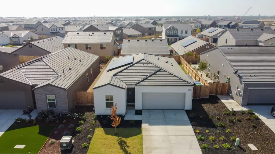 1020 Wayfarer Lane, Madera, CA 93636 - Image #3