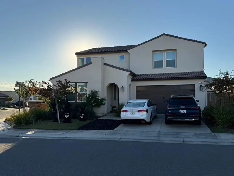 518 Traverse Drive S, Madera, CA 93636 - Image #3