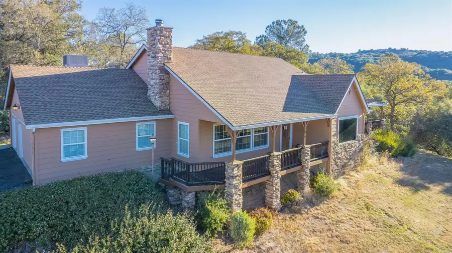 47587 Miami Highlands Drive, Oakhurst, CA 93644 - Image #2