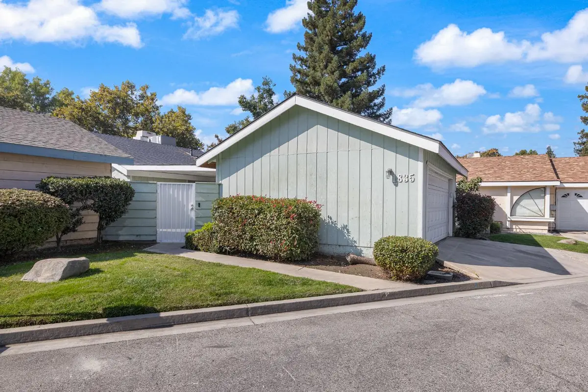 1835 E Babcock Avenue, Visalia, CA 93292 - Image #1