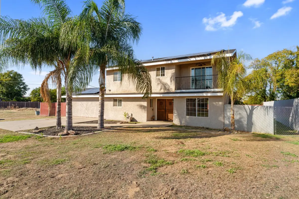 1077 E Pecan Avenue, Madera, CA 93637 - Image #1