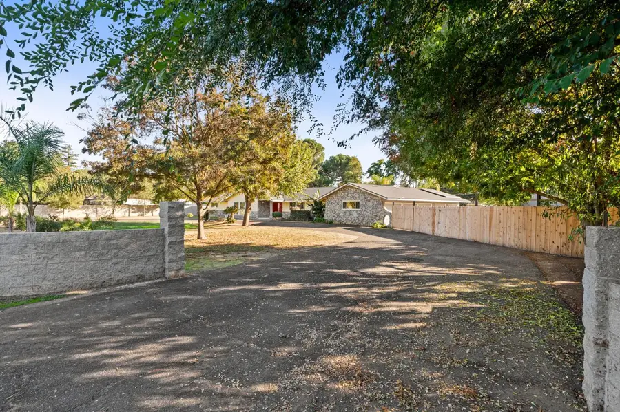 5454 E Butler Avenue, Fresno, CA 93727 - Image #2