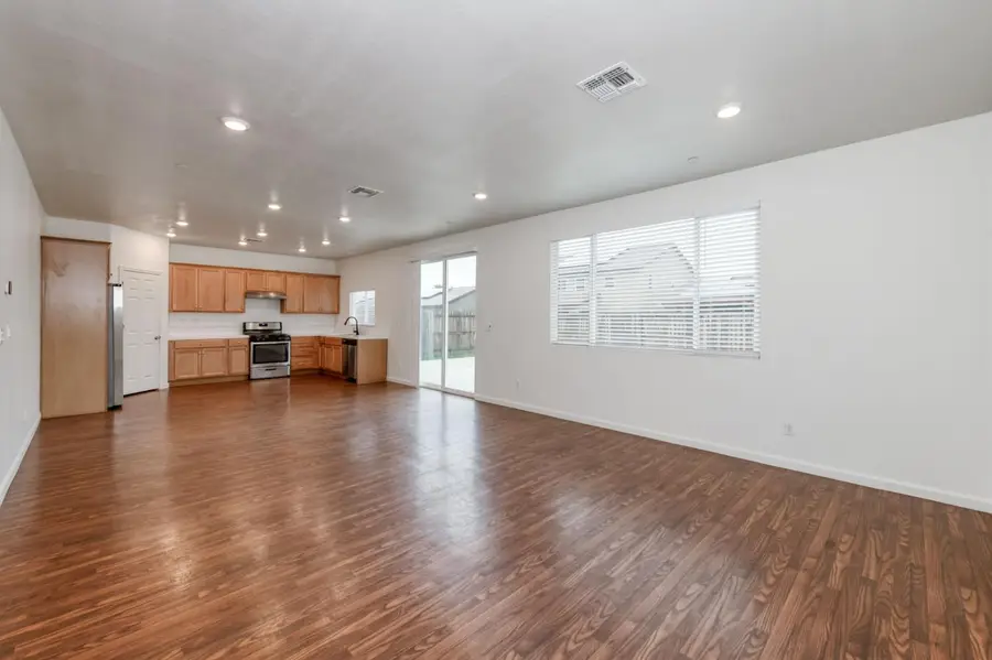 7216 E University Avenue, Fresno, CA 93737 - Image #3