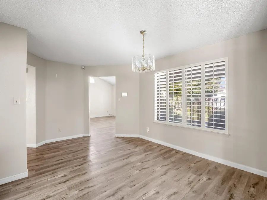 5109 W Menlo Avenue, Fresno, CA 93722 - Image #3