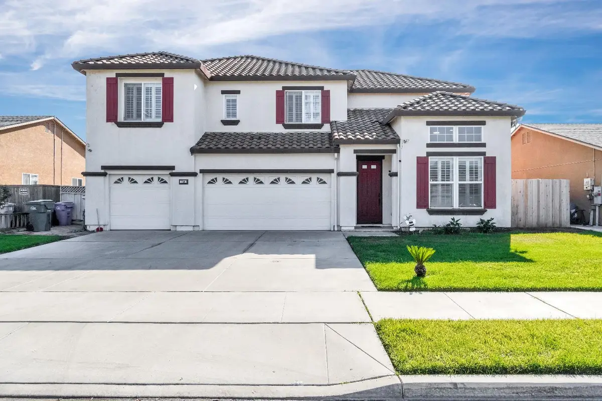 738 W Silvercrest Drive, Lindsay, CA 93247 - Image #1