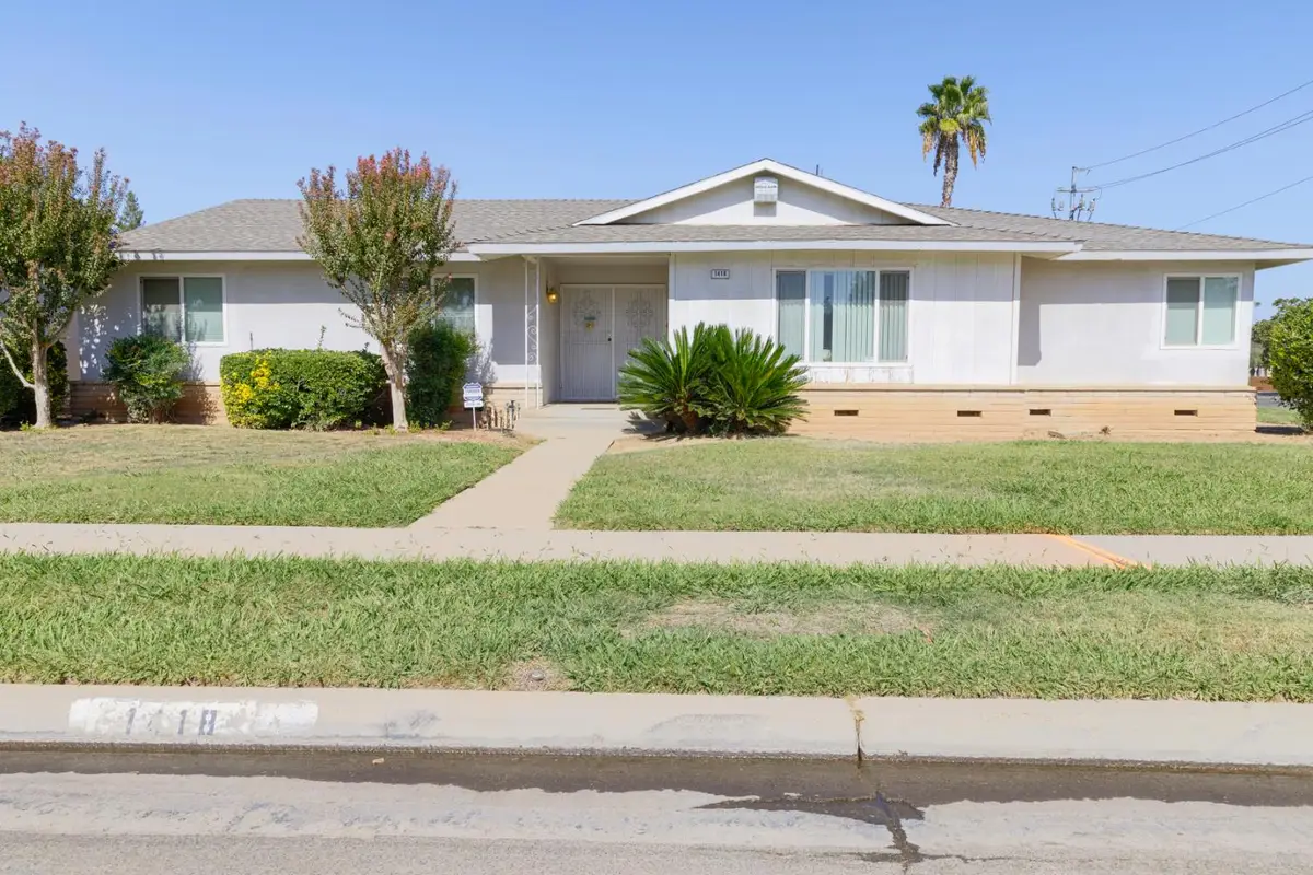 1418 W Palo Alto Ave, Fresno, CA 93711 - Image #1