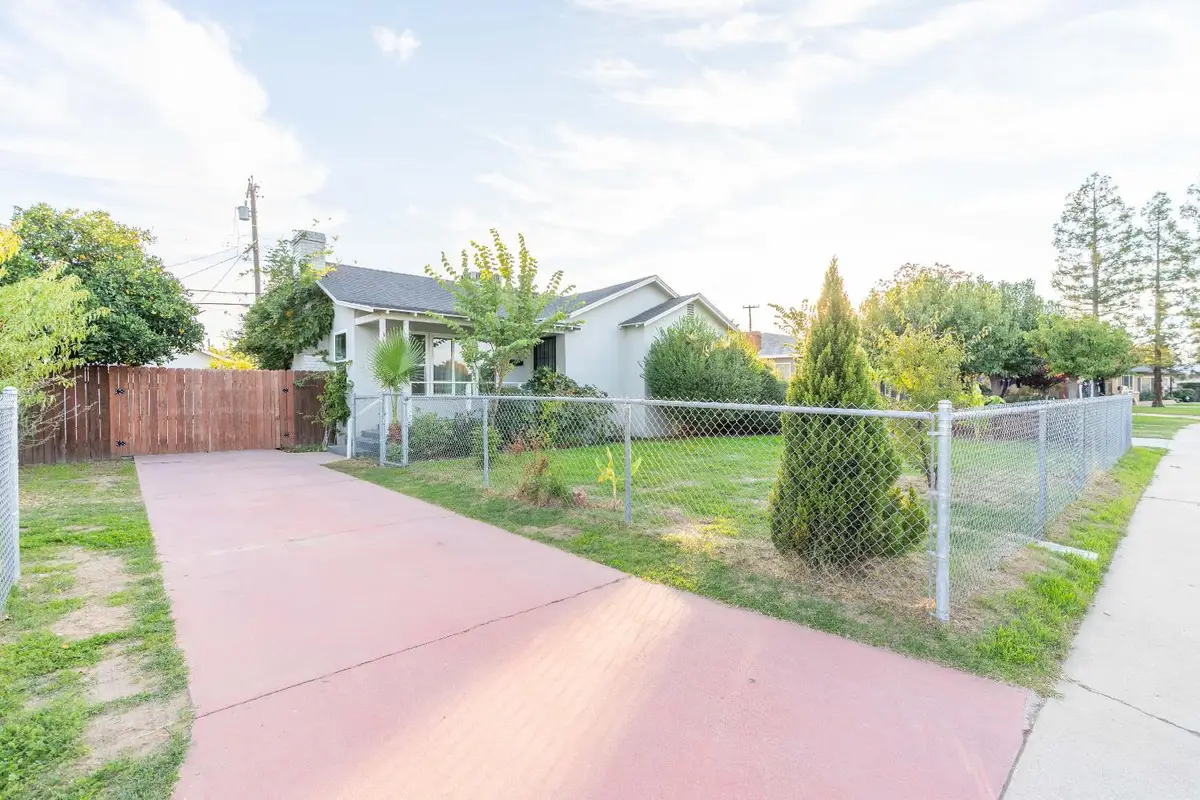 3824 Arden Drive S, Fresno, CA 93703 - Image #1