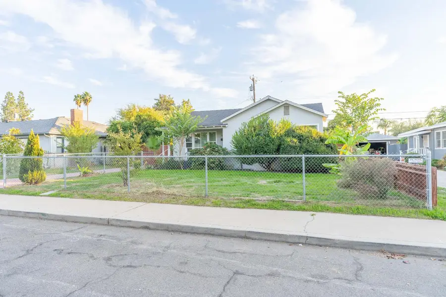 3824 Arden Drive S, Fresno, CA 93703 - Image #2