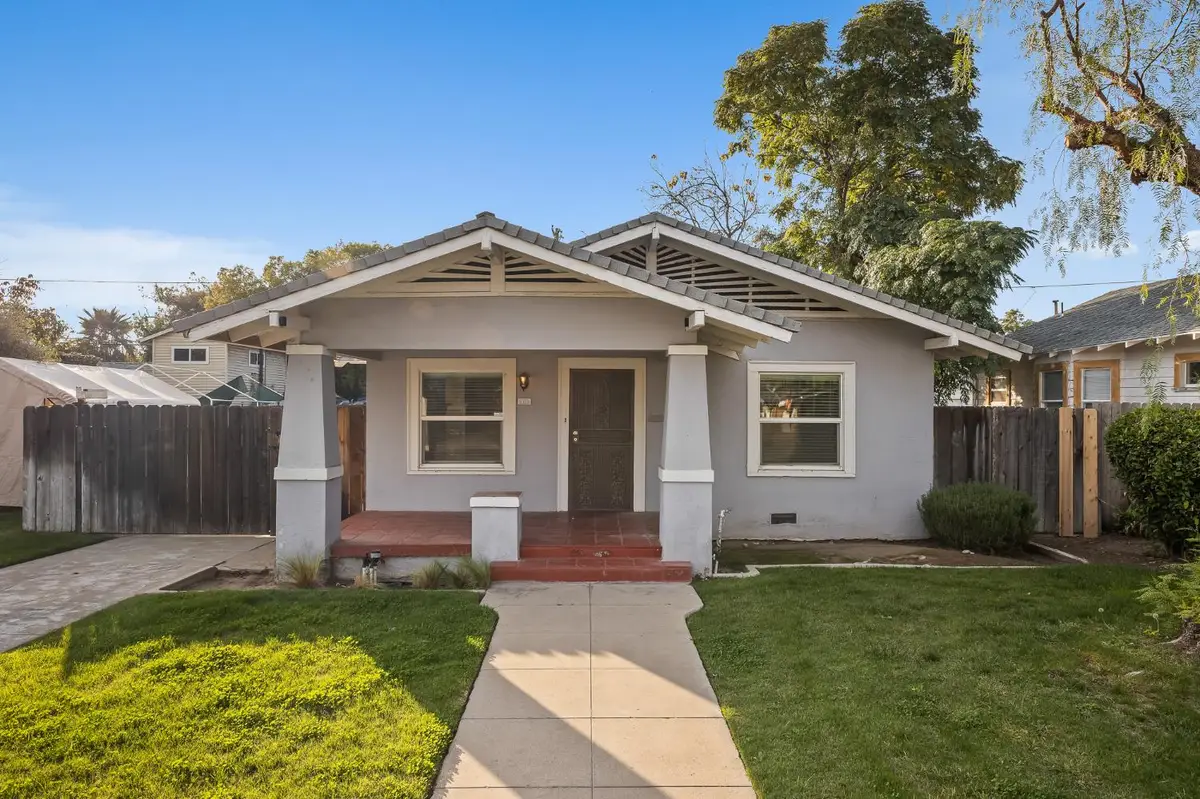 1371 N Roosevelt Avenue, Fresno, CA 93728 - Image #1
