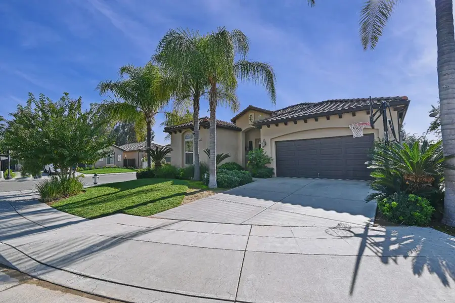6933 W Portals Avenue, Fresno, CA 93723 - Image #2