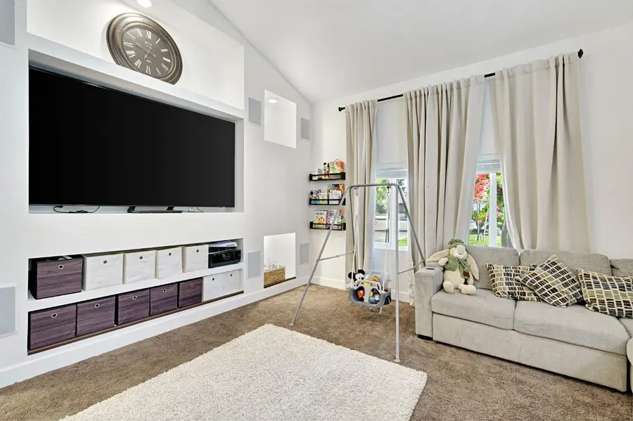 1661 S Waverly, Fresno, CA 93727 - Image #3