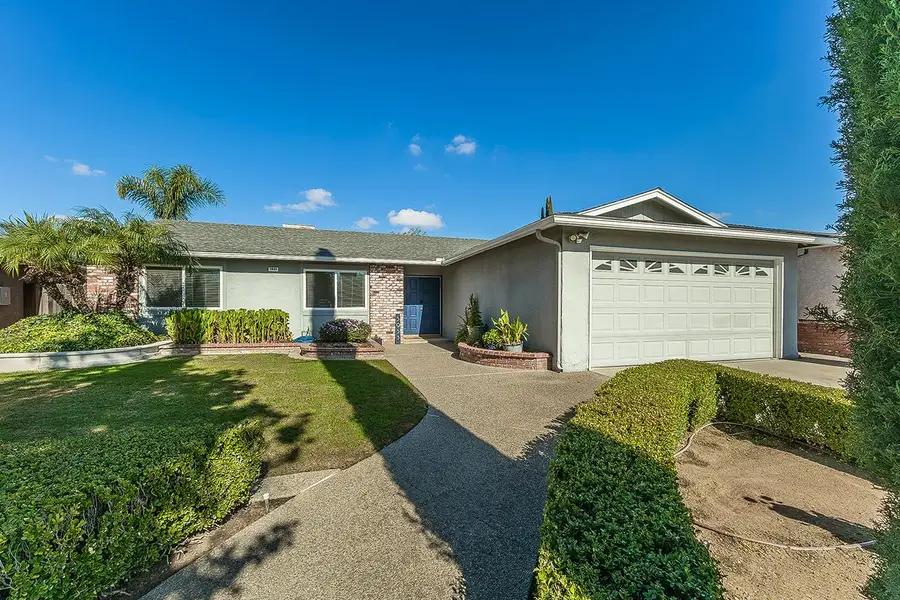 5933 E Saginaw Way, Fresno, CA 93727 - Image #2