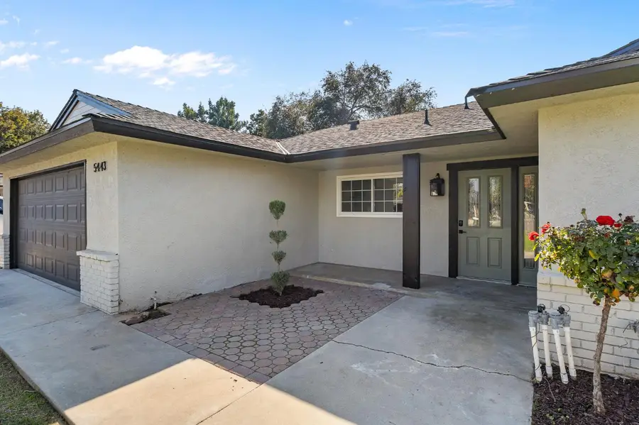 5443 N Prospect Avenue, Fresno, CA 93711 - Image #2