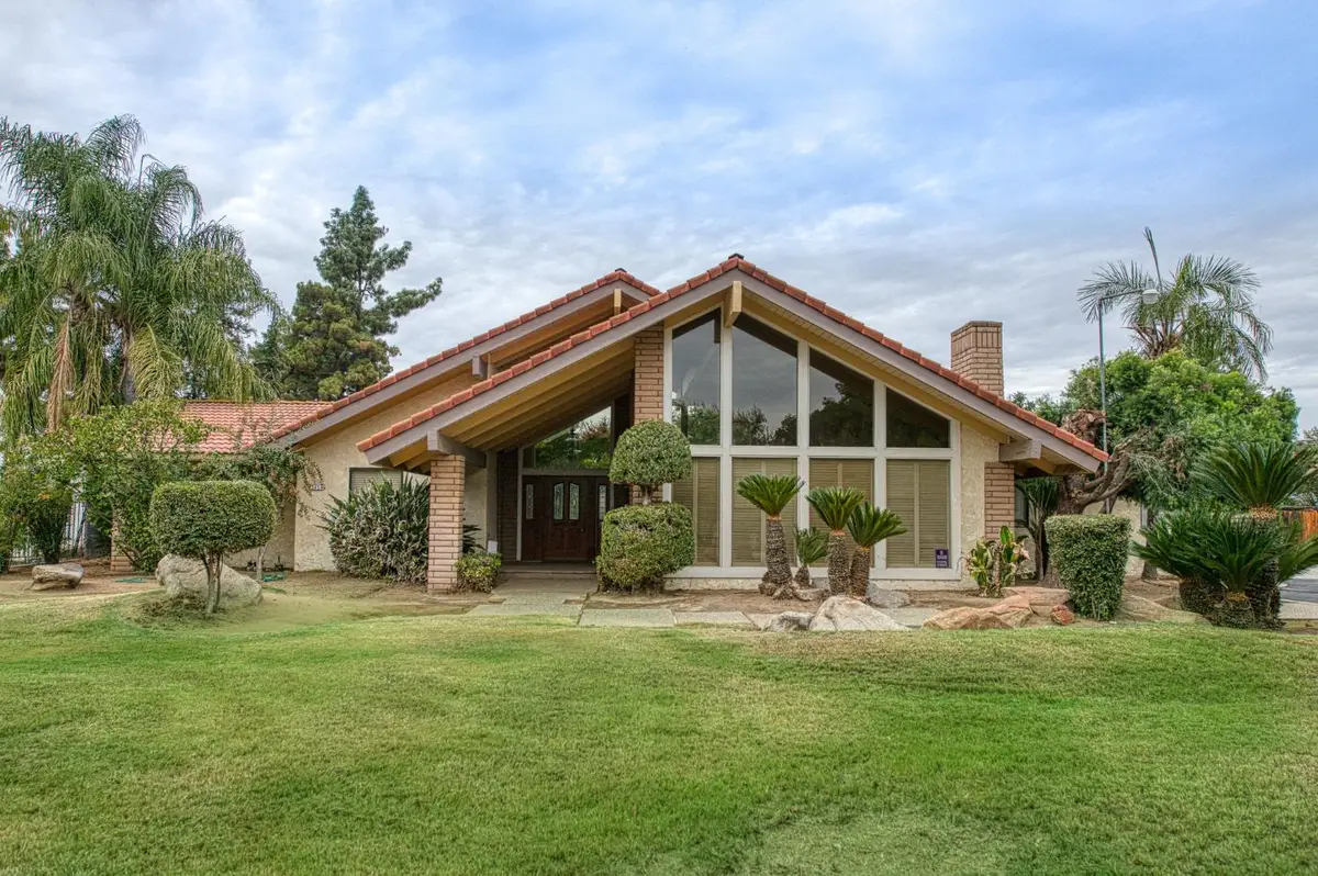 5453 E Butler Avenue, Fresno, CA 93727 - Image #1