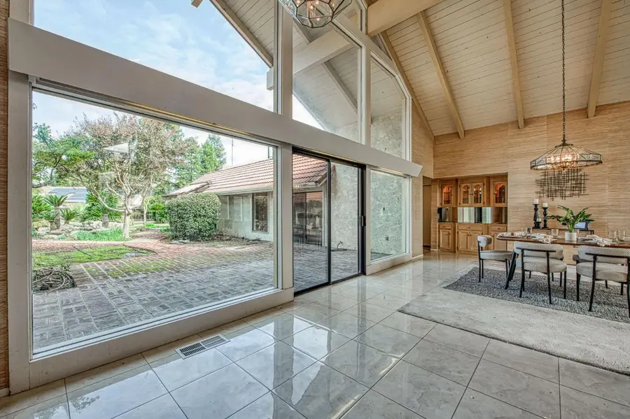 5453 E Butler Avenue, Fresno, CA 93727 - Image #3