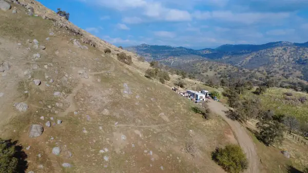 40885 Cornflower Lane, Yokuts Valley, CA 93675