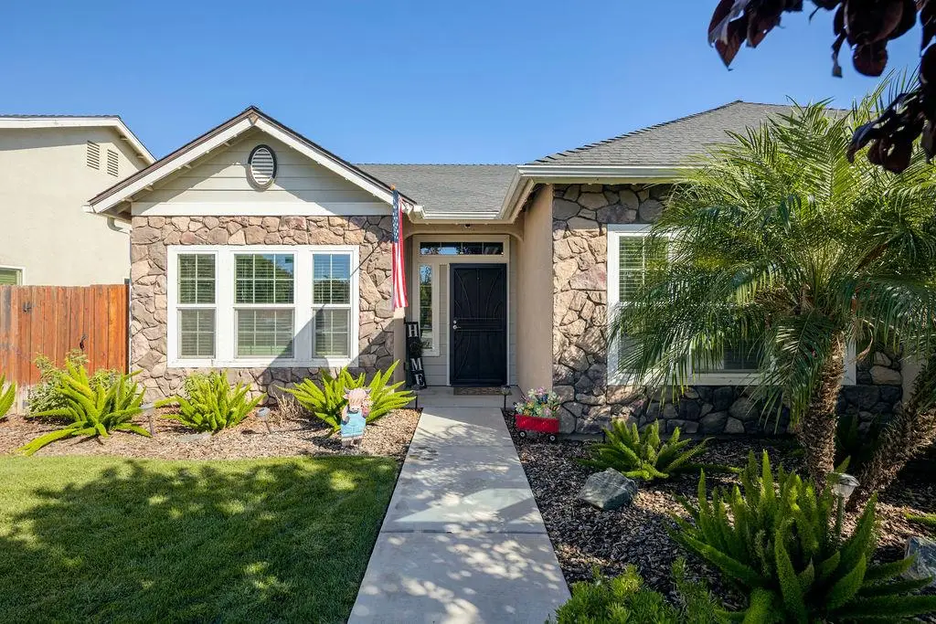 602 S Filbert Avenue, Fresno, CA 93727 - Image #1