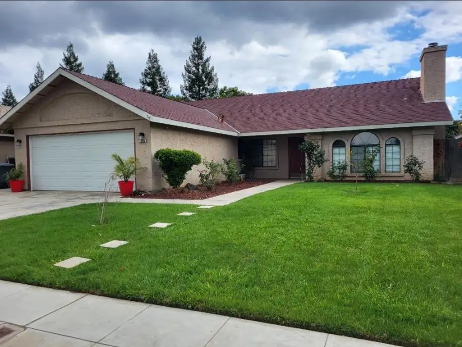 1490 Fir Avenue, Clovis, CA 93611 - Image #1