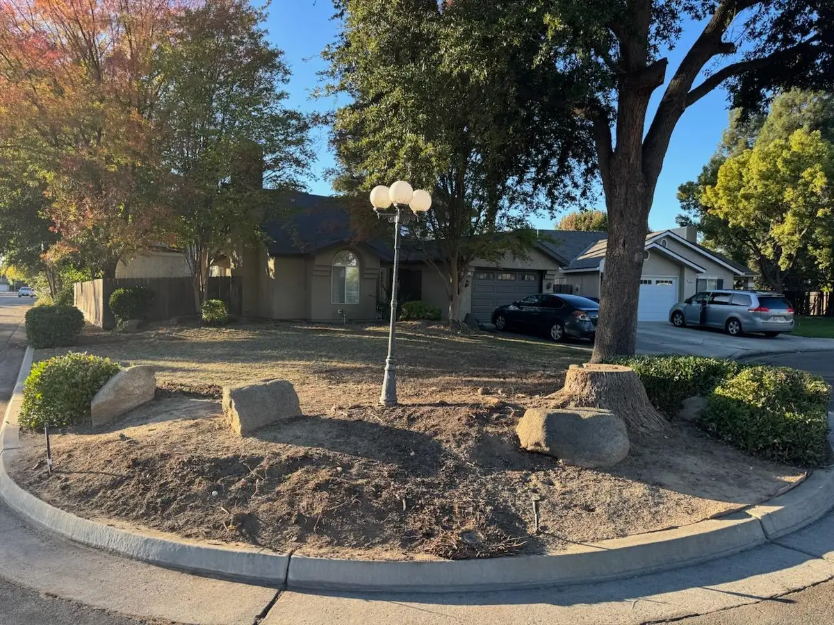 9567 N Barton Avenue, Fresno, CA 93720 - Image #1