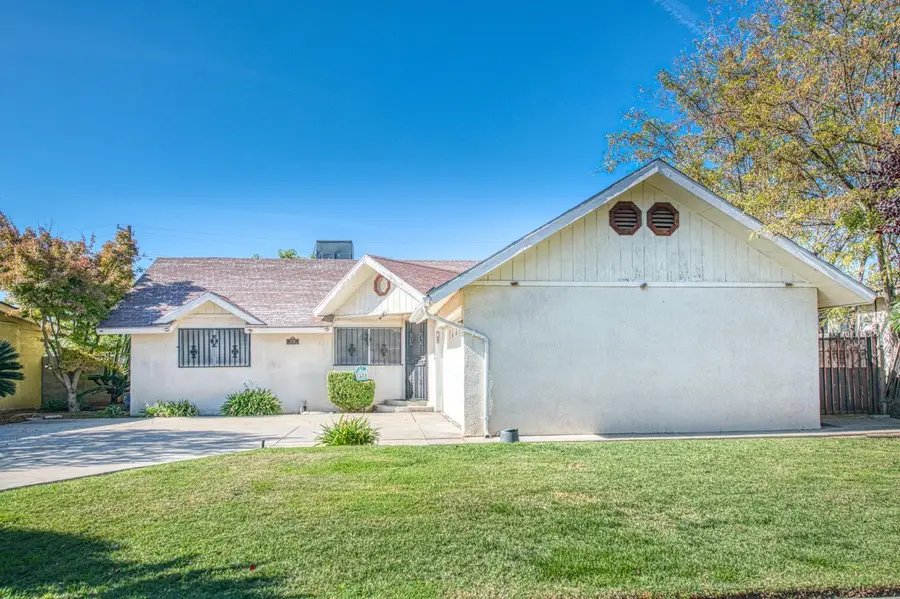 1733 W Metzler Drive, Sanger, CA 93657 - Image #3