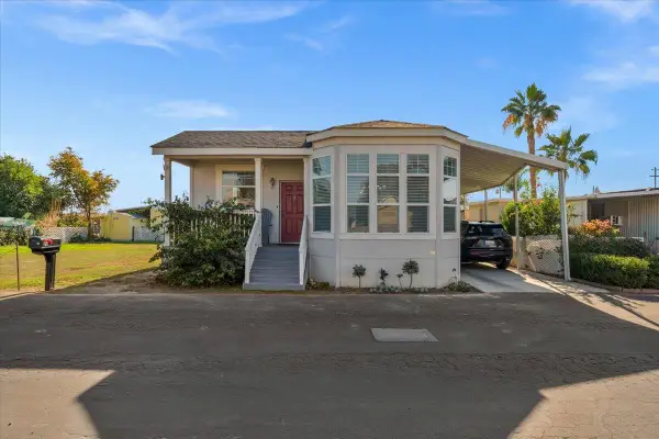 1272 Villa Avenue #76, Clovis, CA 93612