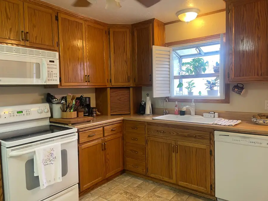 Address Withheld By Seller, Coalinga, CA 93210 - Image #3