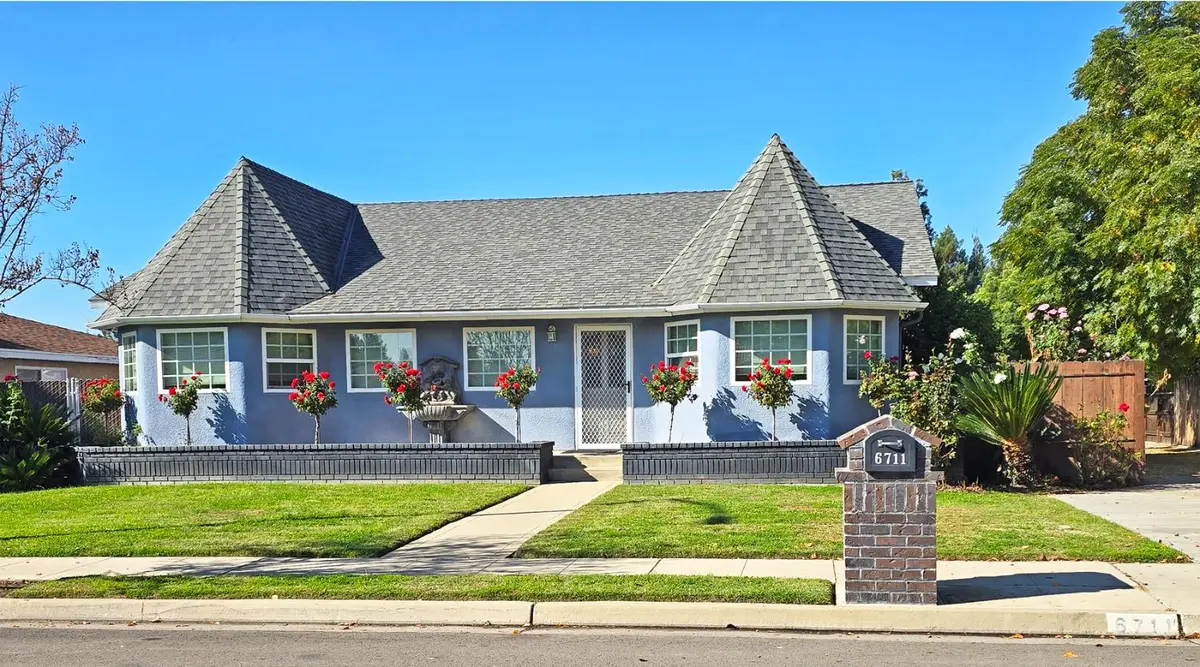 6711 N Chestnut Avenue, Fresno, CA 93710 - Image #1