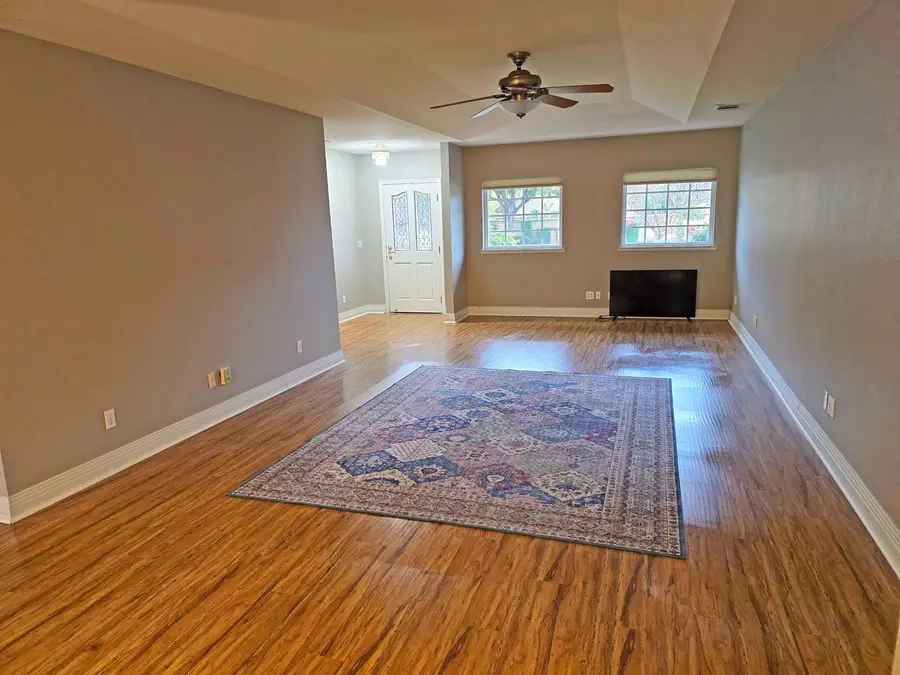 6711 N Chestnut Avenue, Fresno, CA 93710 - Image #3