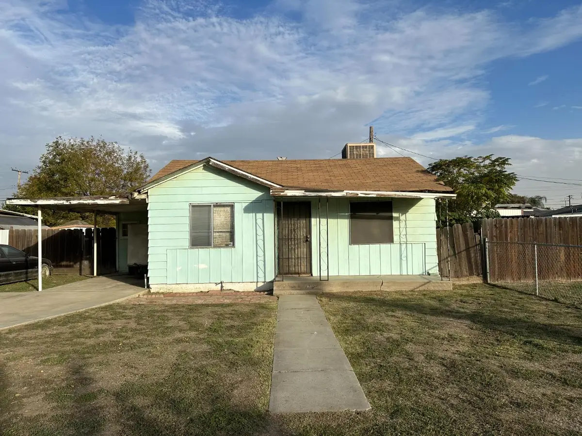 550 S Larkin Street, Tulare, CA 93274 - Image #1