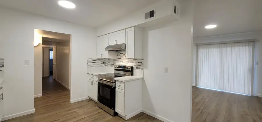 1540 W Ashcroft Avenue, Fresno, CA 93705 - Image #3