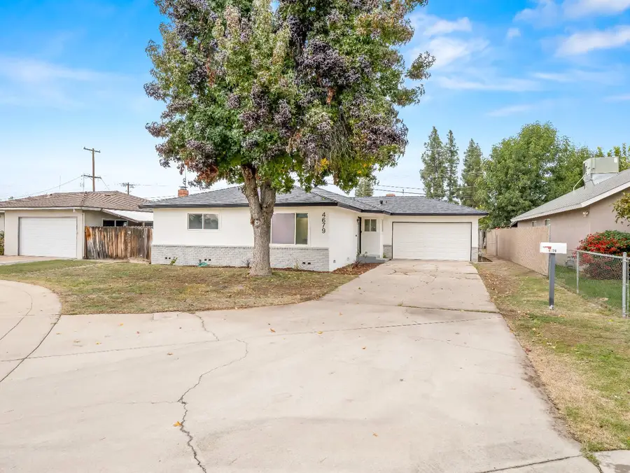 4679 E Norwich Avenue, Fresno, CA 93726 - Image #2