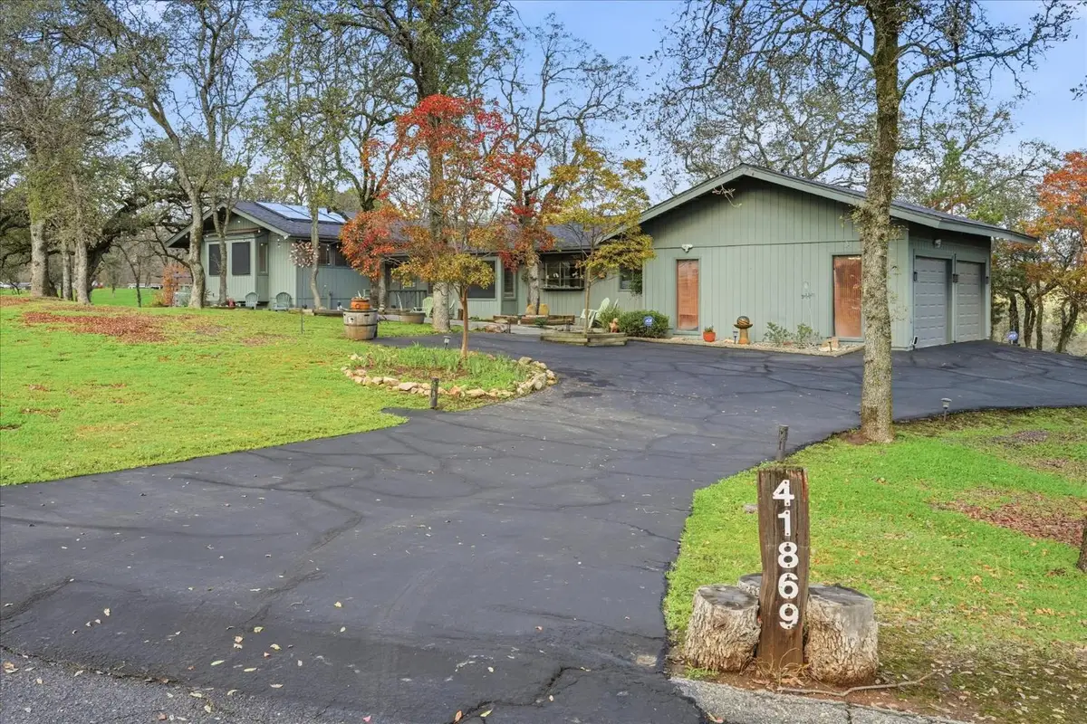 41869 Horseshoe, Coarsegold, CA 93614 - Image #1