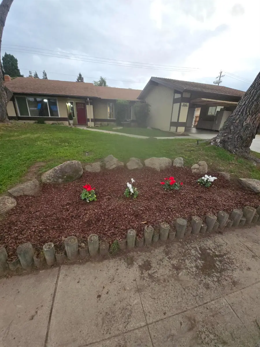 1946 Calimyrna Avenue, Clovis, CA 93611 - Image #2