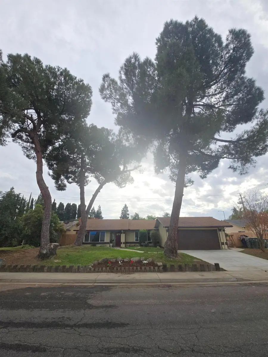 1946 Calimyrna Avenue, Clovis, CA 93611 - Image #3