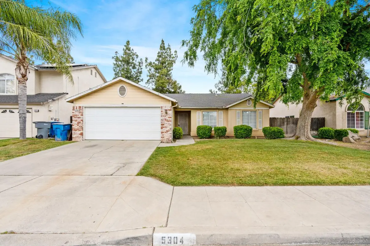 5304 W Ramona Avenue, Fresno, CA 93722 - Image #1