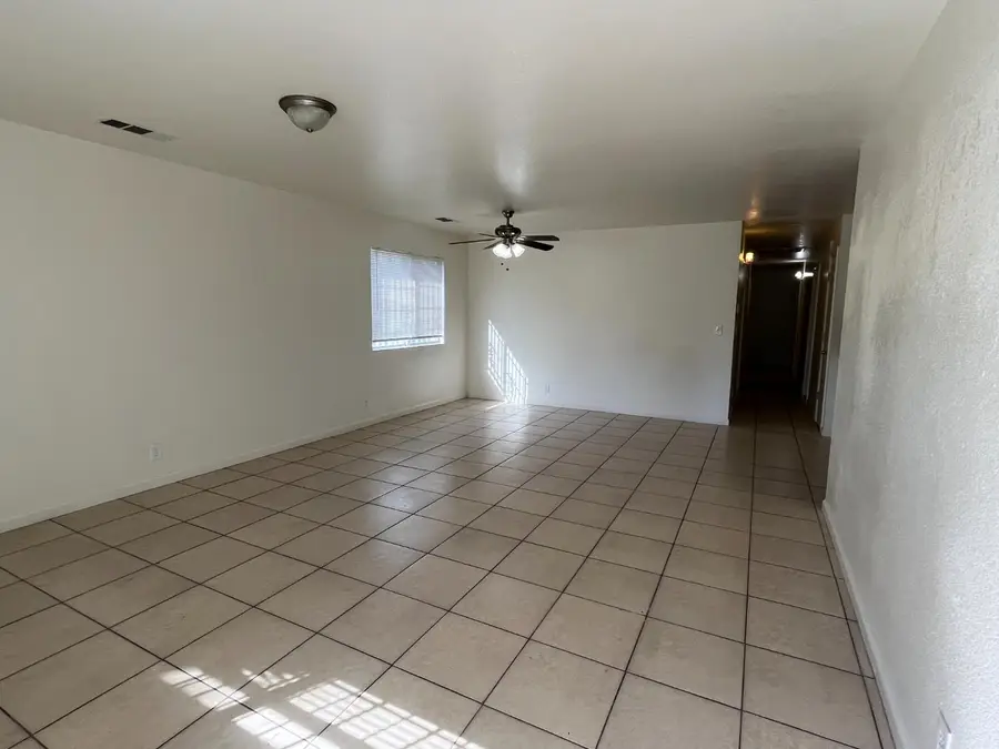 145 E Oleander, Fresno, CA 93706 - Image #2