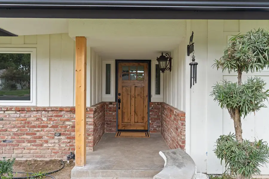 1345 W Escalon Avenue, Fresno, CA 93711 - Image #2