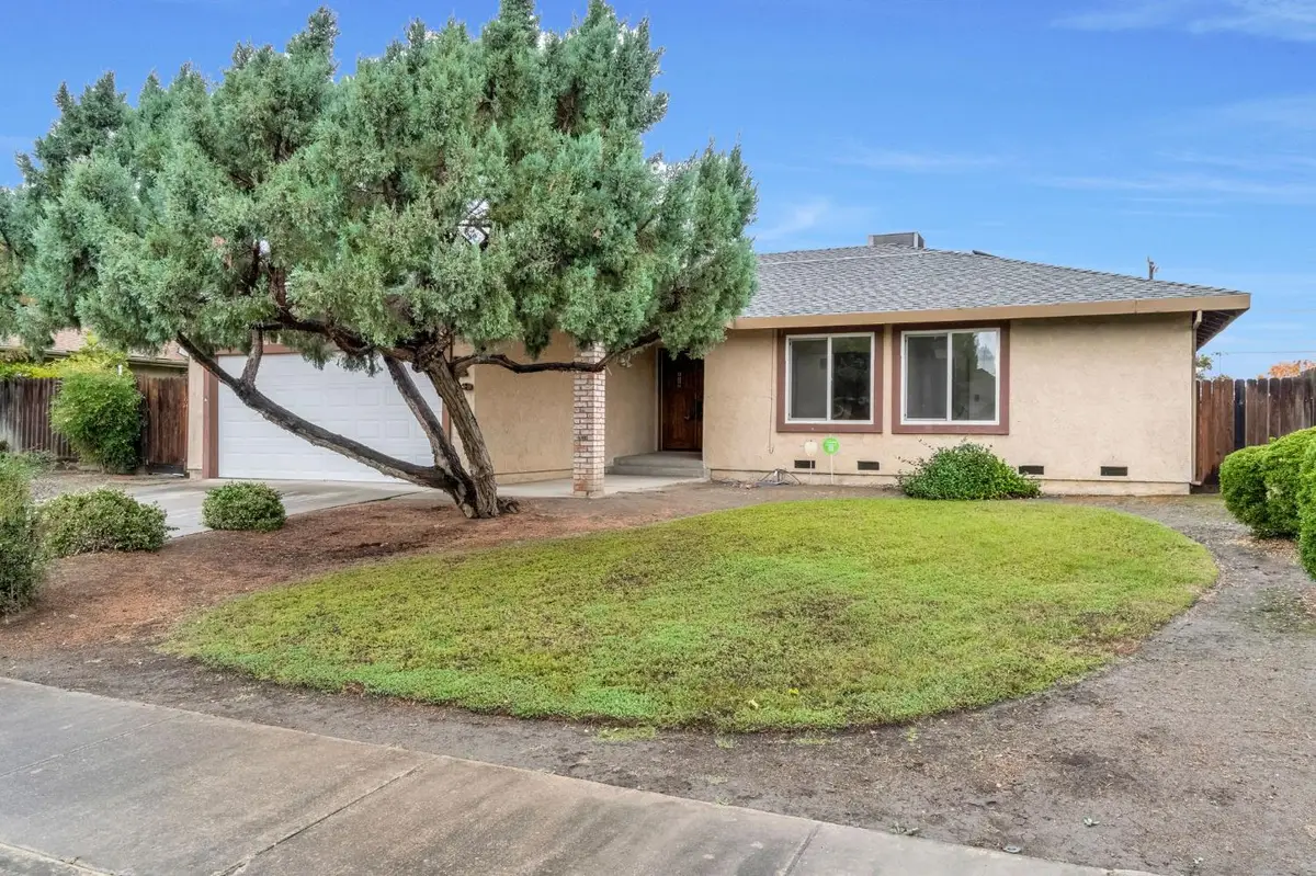 849 Golden Gate Avenue, Dos Palos, CA 93620 - Image #1