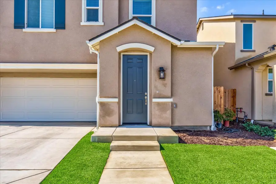 882 Amanecer Avenue, Clovis, CA 93619 - Image #3