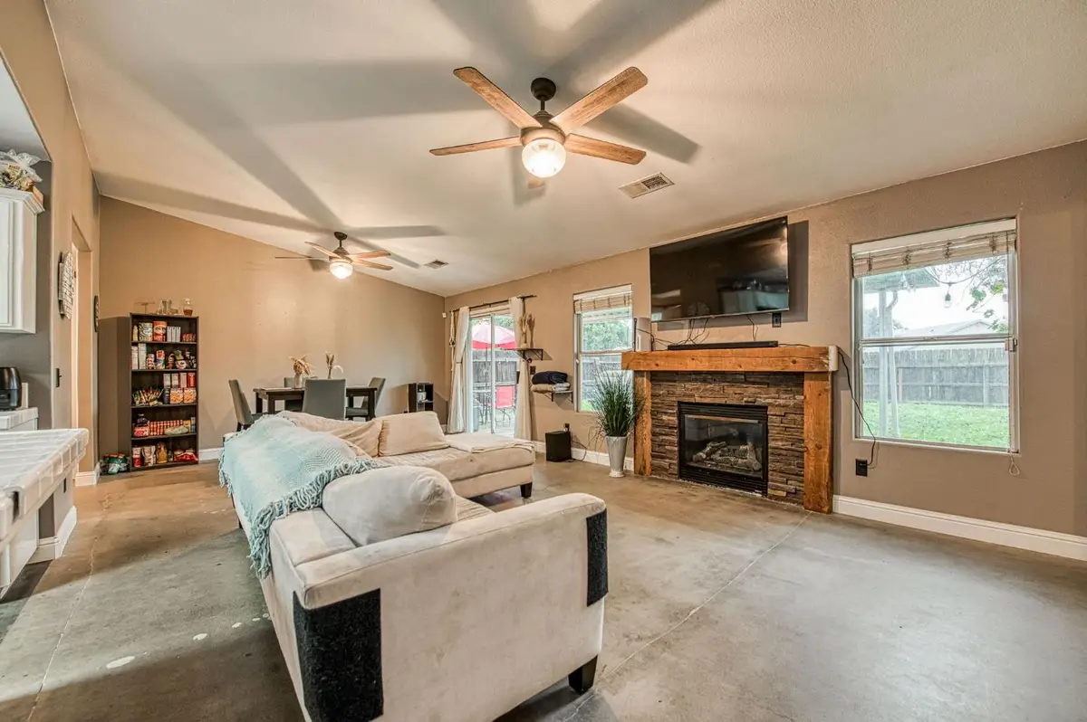 1170 Mehlert Street, Kingsburg, CA 93631 - Image #1