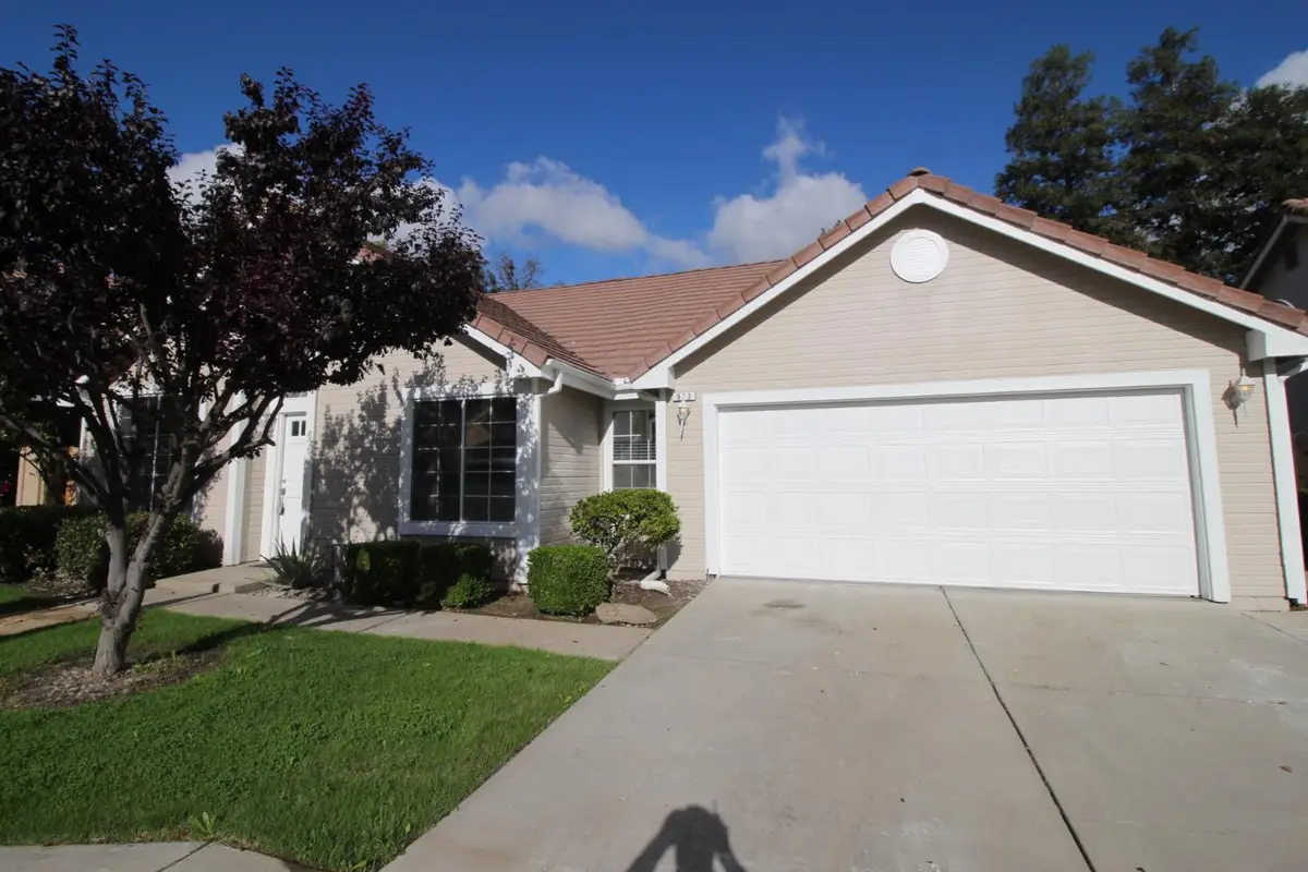 913 N Bush, Clovis, CA 93611 - Image #1