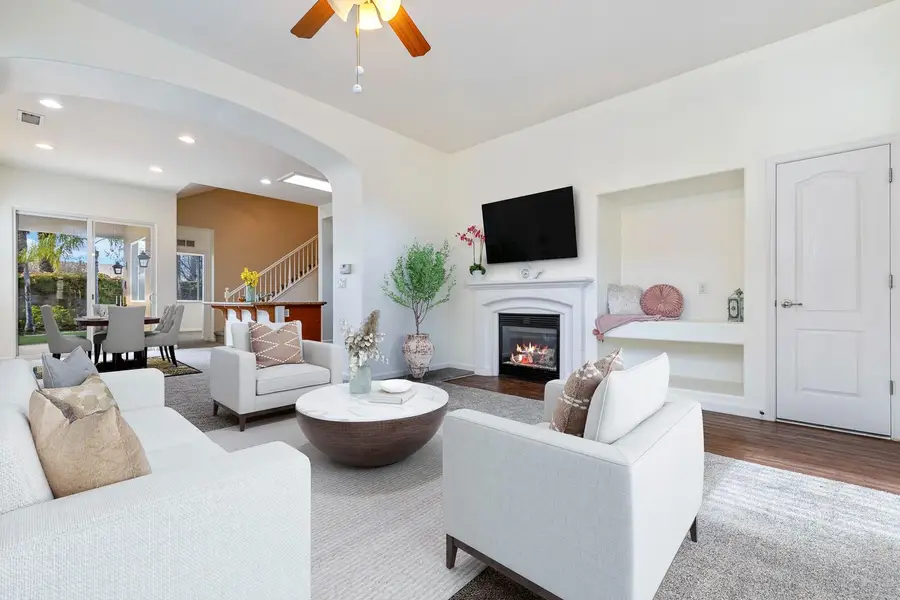 1982 Todd Hedrick, Clovis, CA 93619 - Image #3