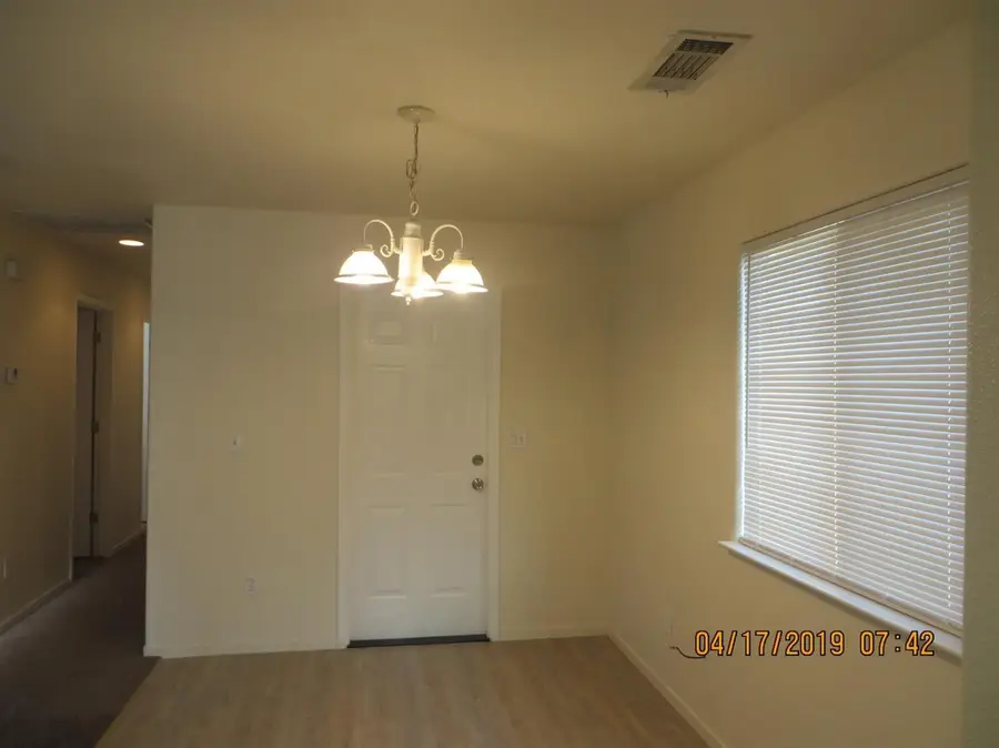 320 N East Street #A, Hanford, CA 93230 - Image #3