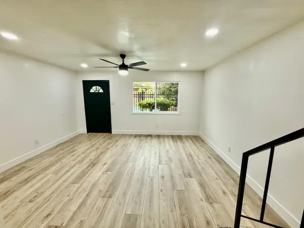 4136 N Thesta Street #31, Fresno, CA 93726